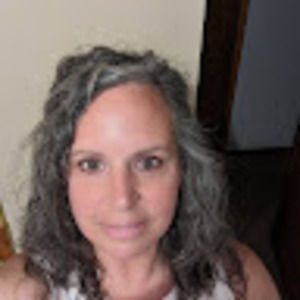 Meet your Posher, Dania